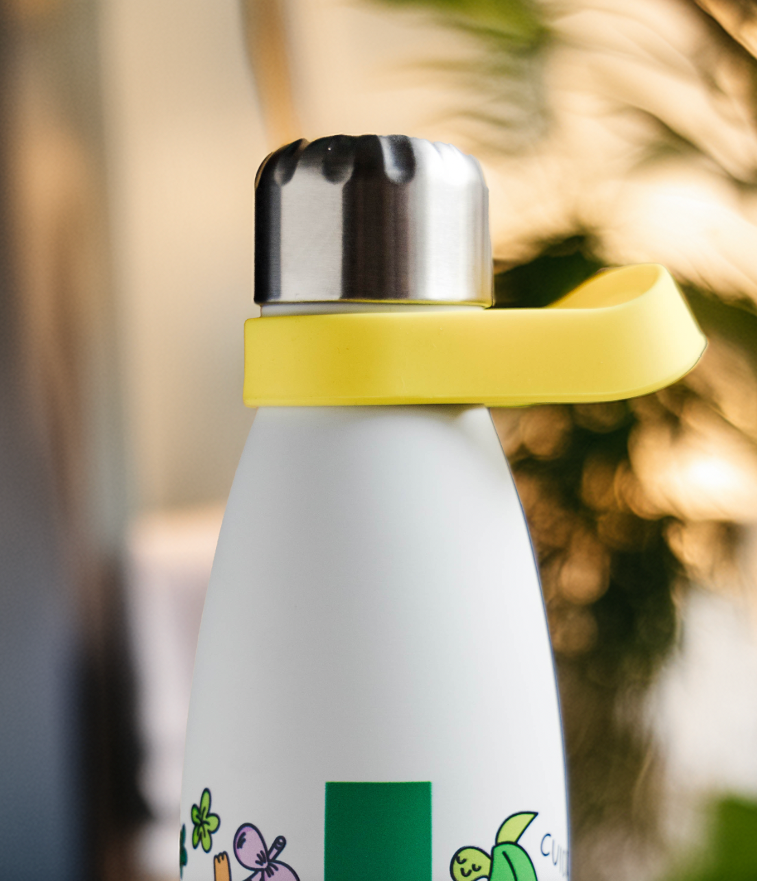 Cola Bottle Blanco Artic 500ml - ILUSTRADO POR M